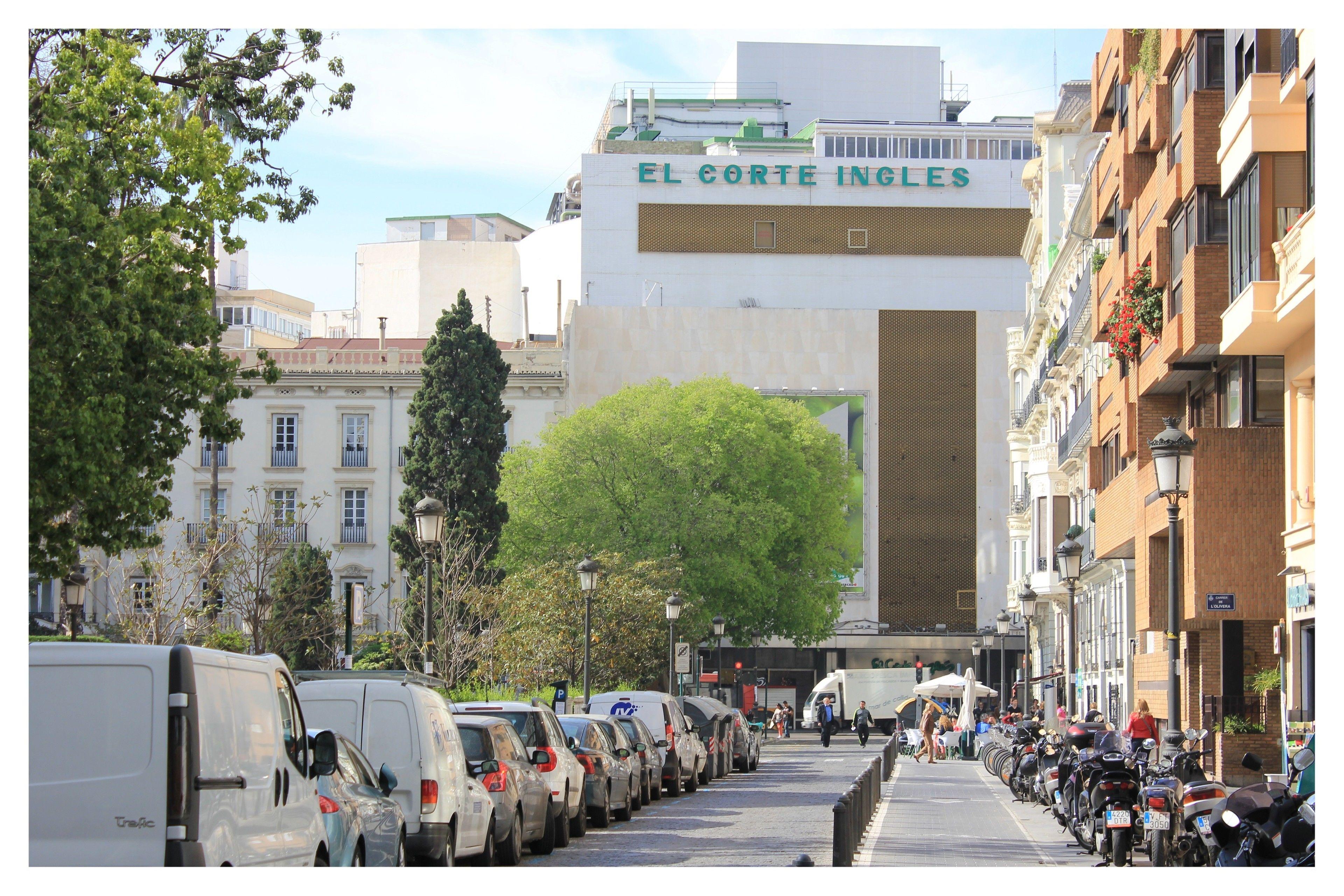 Hi Valencia Boutique — Photos 3